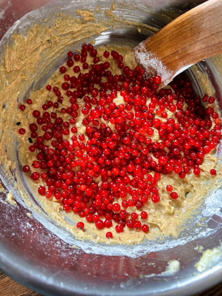 Red currants in batter